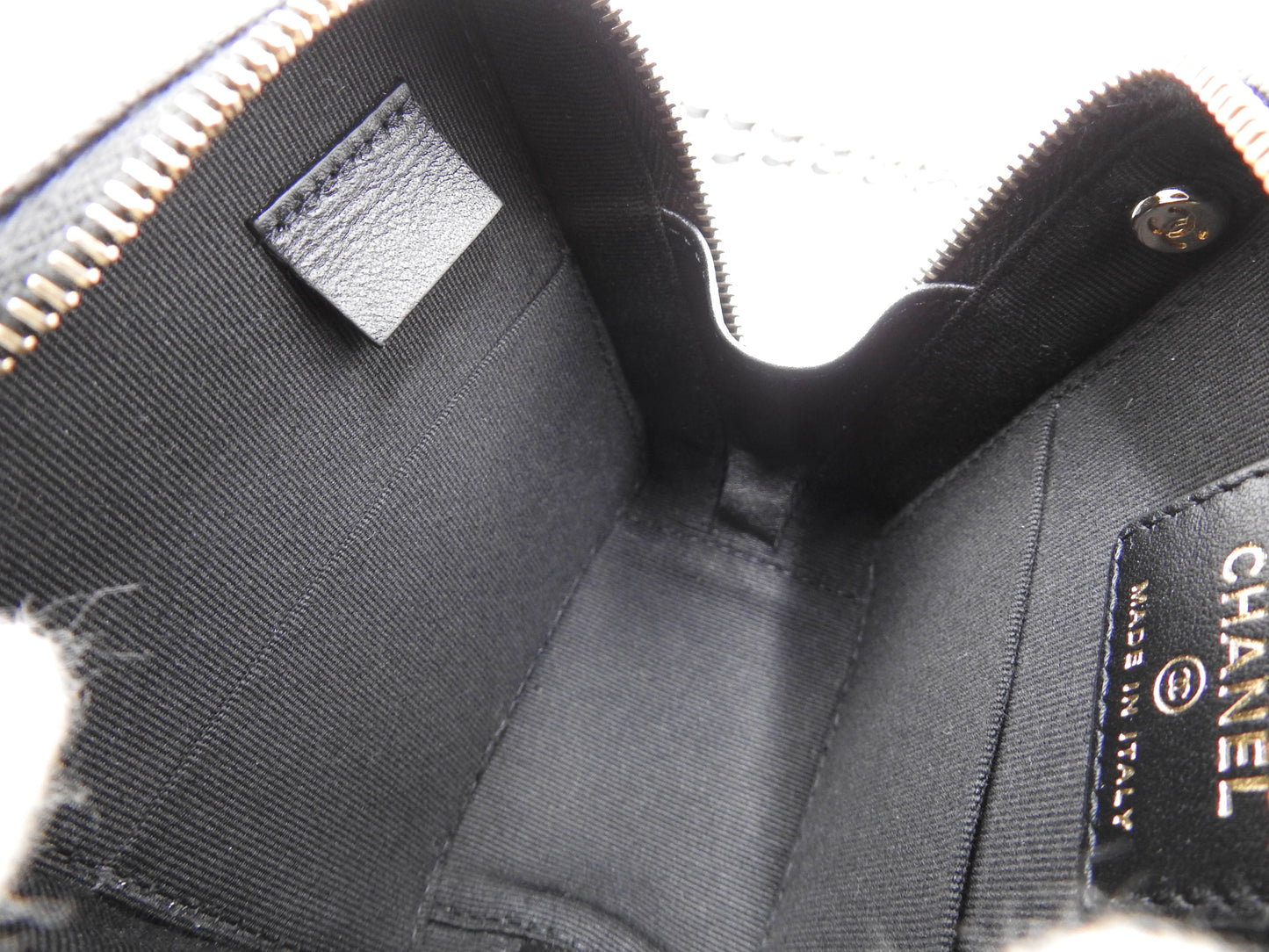 CHANEL CC Matelasse Chain Clutch Shoulder Bag Caviarskin Black Gold AP2852