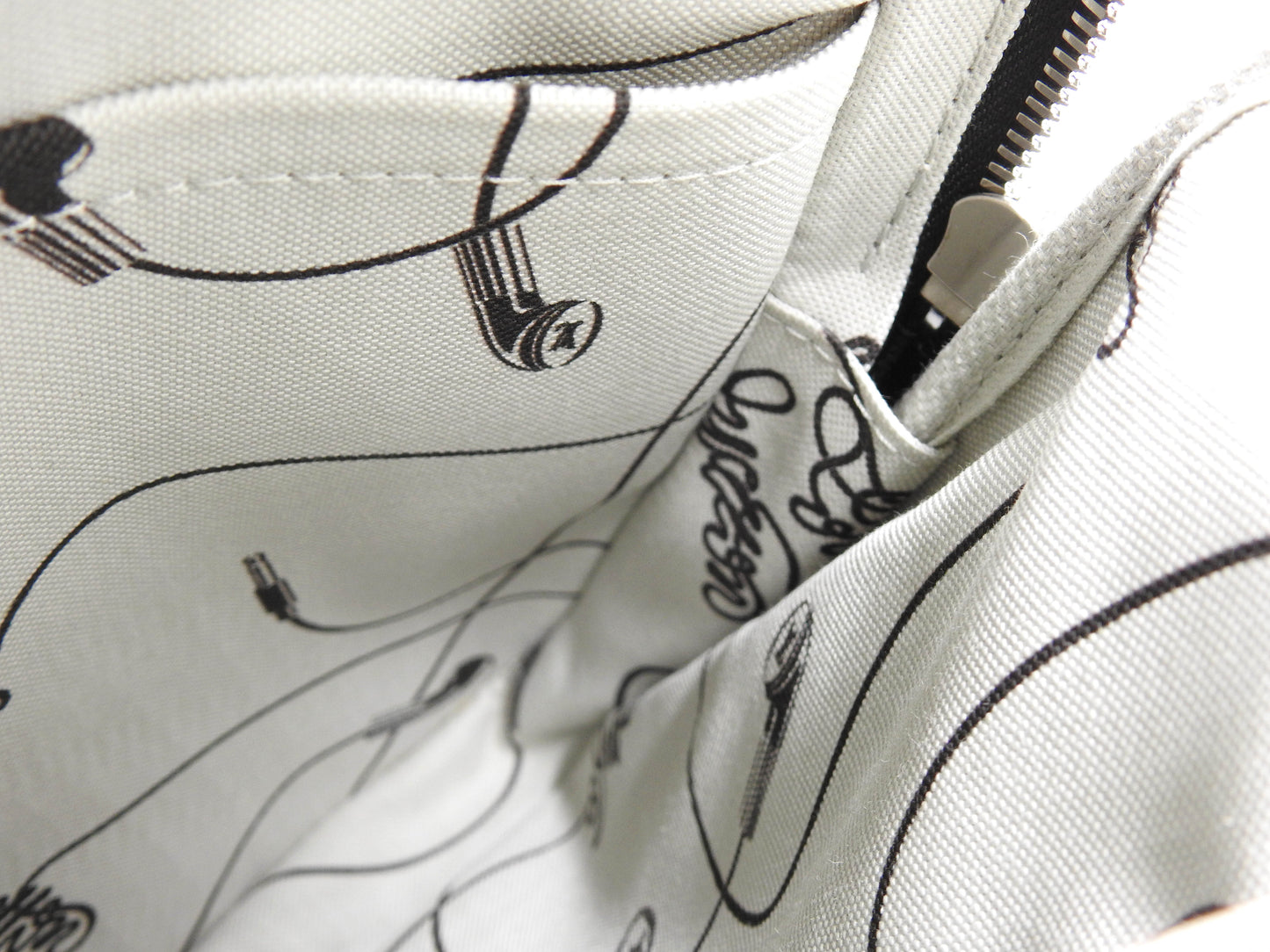 LOUIS VUITTON Monogram Iridescent Gradient Avenue Sling Shouler Bag M13936