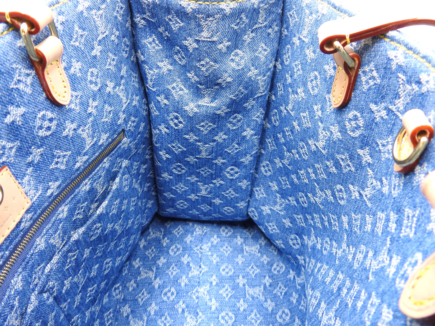 LOUIS VUITTON LV Remix Monogram Denim OnTheGo MM Shoulder Tote Bag M46871