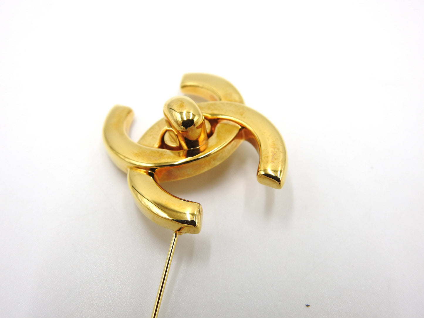 Chanel CC Turnlock Motif Brooch GP Gold Plated 96P