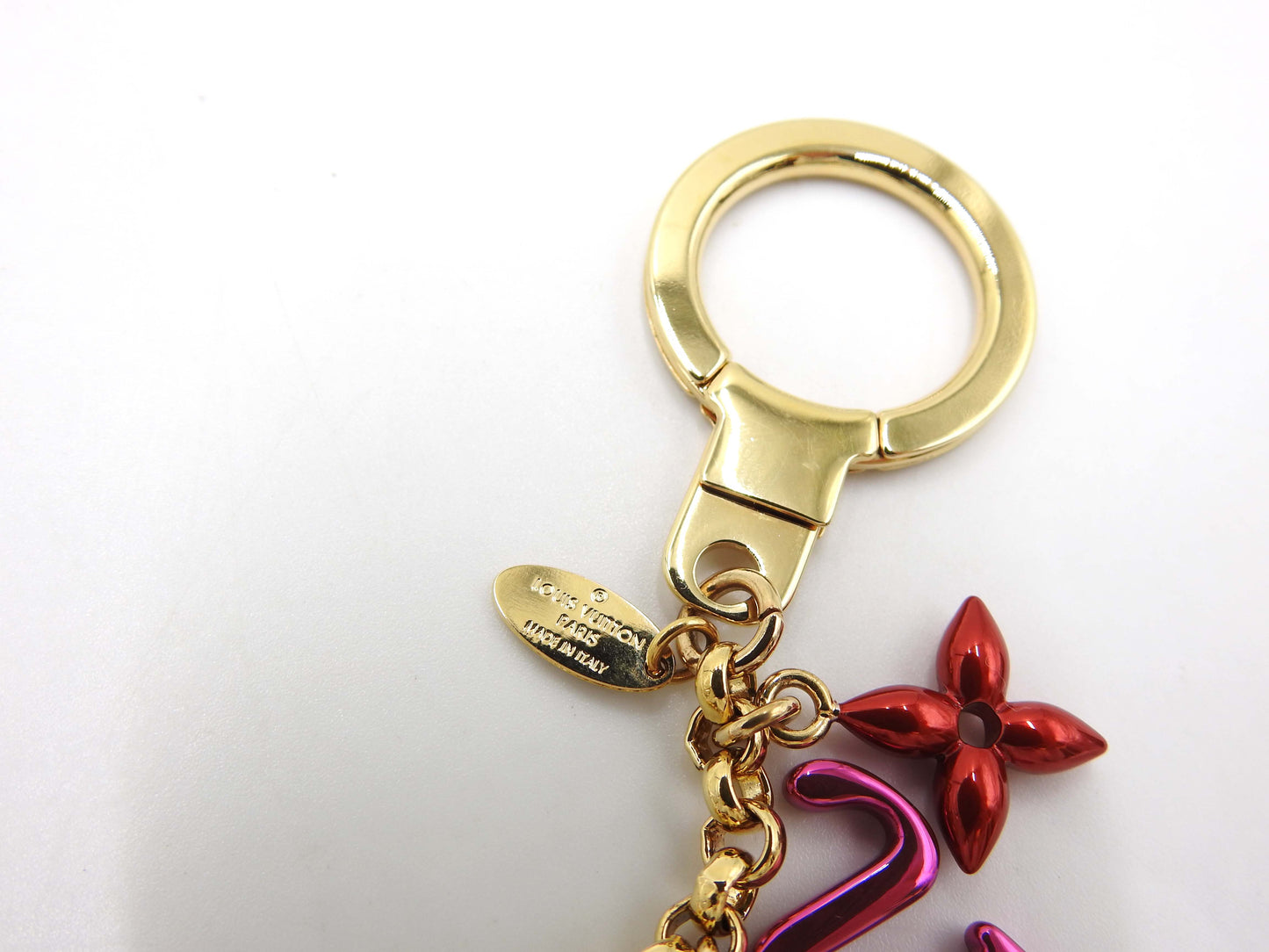 LOUIS VUITTON New Wave Chain Bag Charm Gold Multicolor M63748