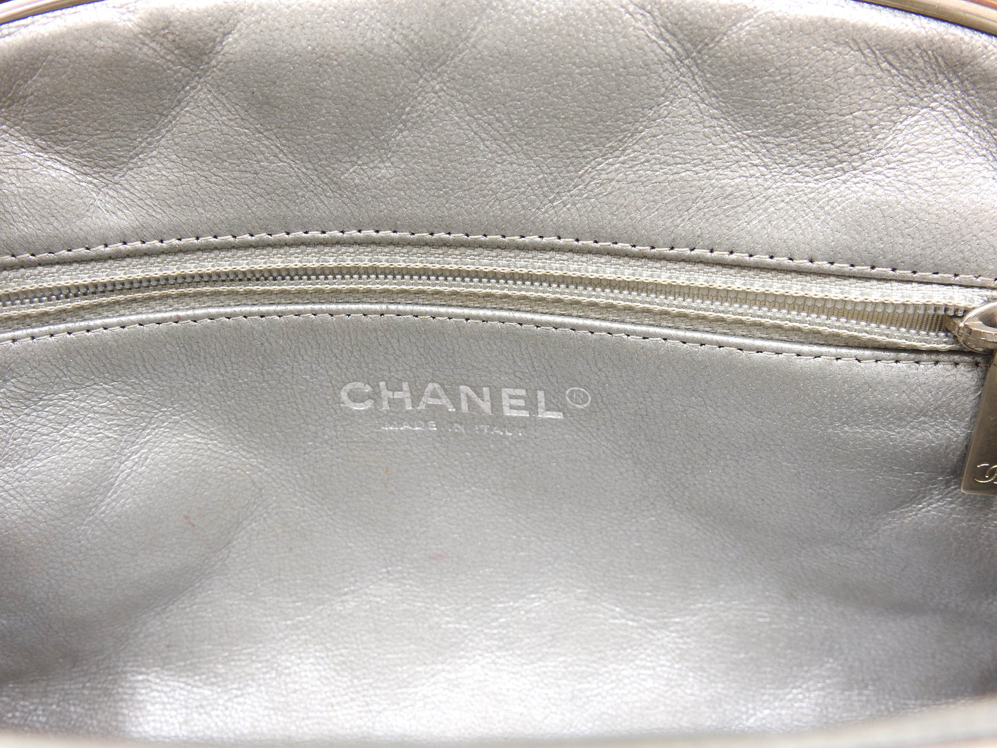 CHANEL CC Matelasse Kiss Lock Timeless Clutch Hand Bag Lambskin Silver