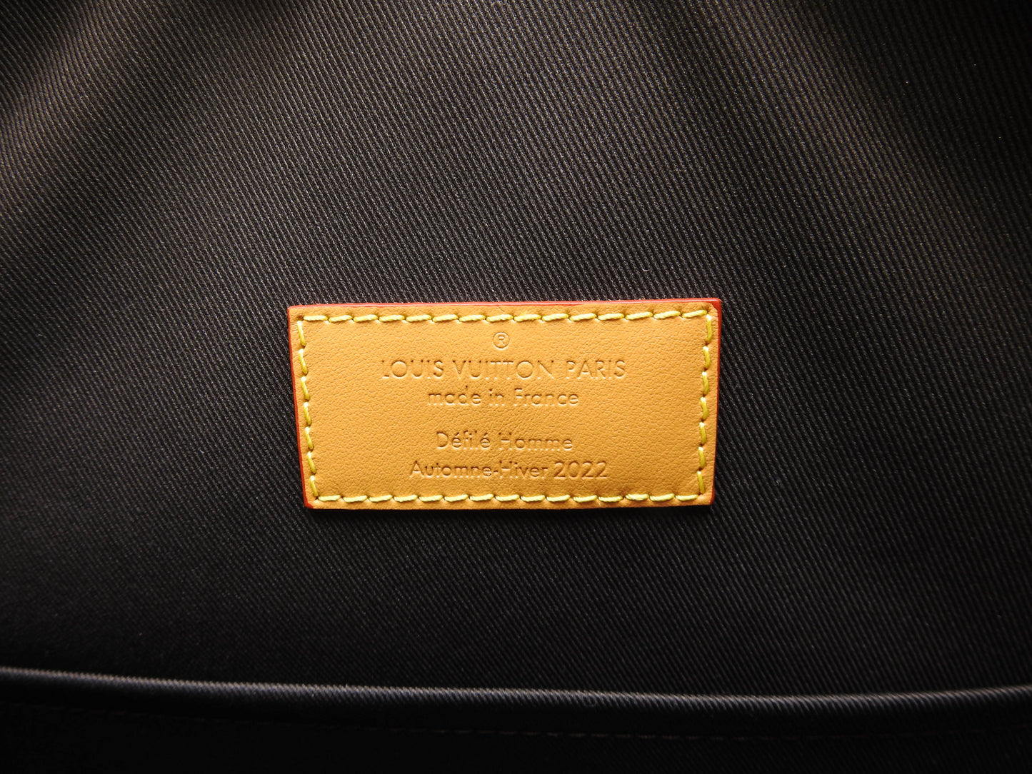 LOUIS VUITTON Neo Lock It MM Hand Shoulder Bag This Is Not Monogram M46240