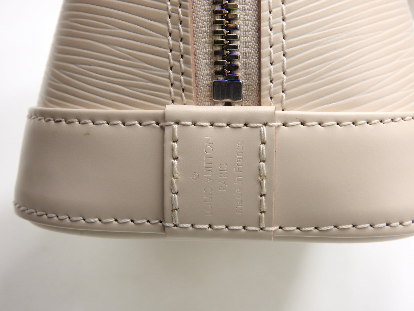 LOUIS VUITTON Epi Alma BB Hand Shoulder Bag Epi Leather M58706 Quartz Ivory