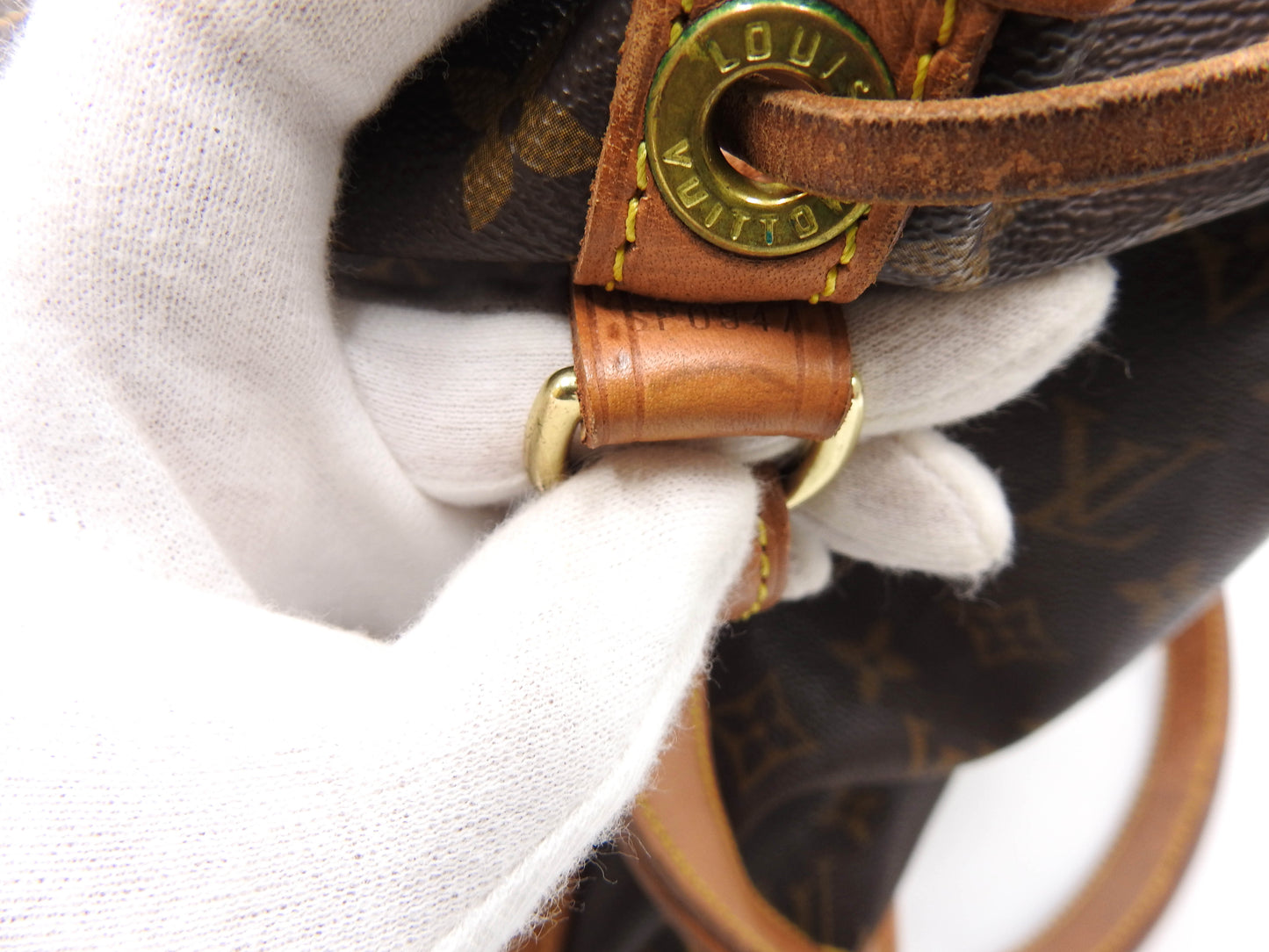 LOUIS VUITTON Noe Monogram Shoulder Bag Hand Bag M42224