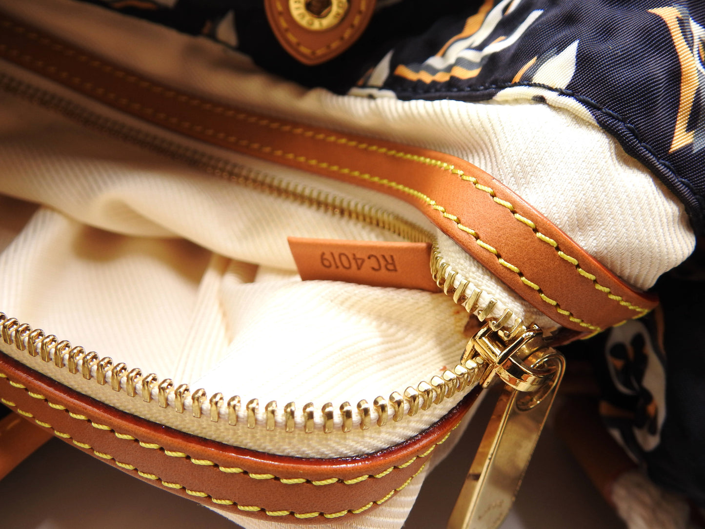 LOUIS VUITTON Bulle MM Shoulder Bag Monogram Marine Navy Nylon M40235