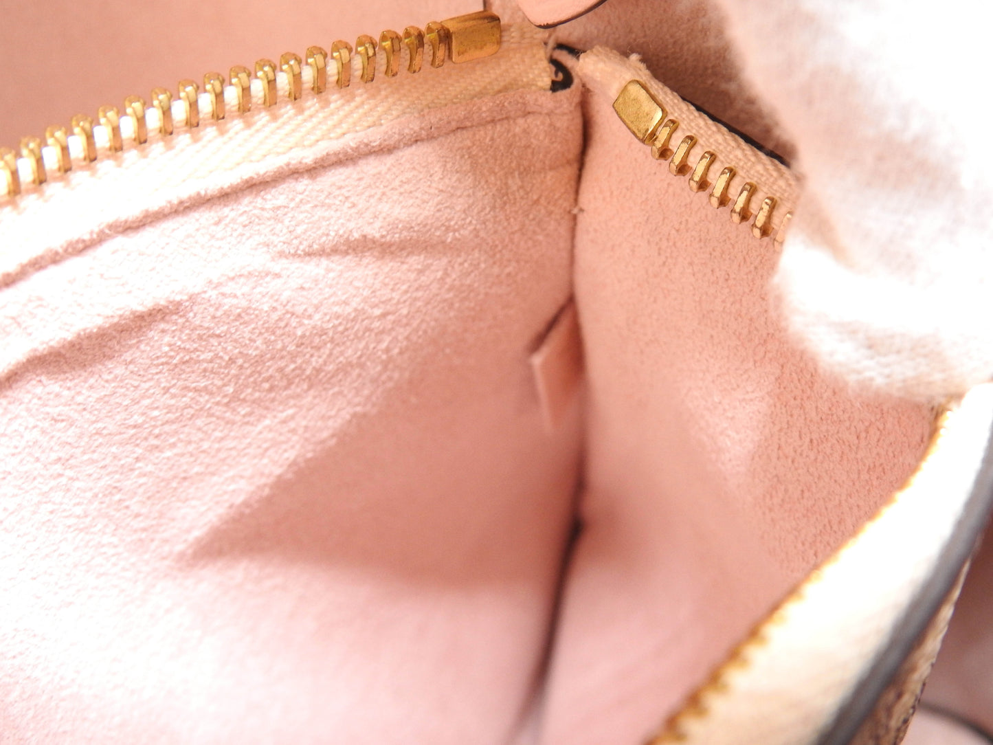 LOUIS VUITTON Damier Azur NeoNoe Shoulder Bag Canvas Rose Pink N40152