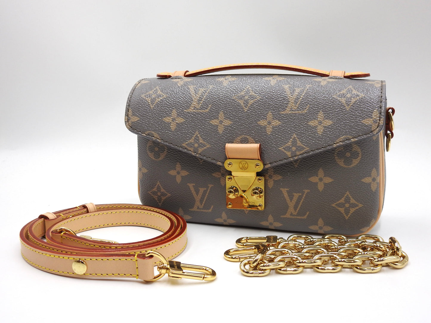 LOUIS VUITTON Monogram Pochette Metis EW Trianon Gray Shoulder Bag M12429