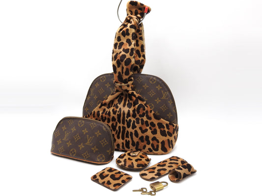 LOUIS VUITTON Alma Azzedine Alaia Monogram Leopard Shoulder Hand Bag M99032