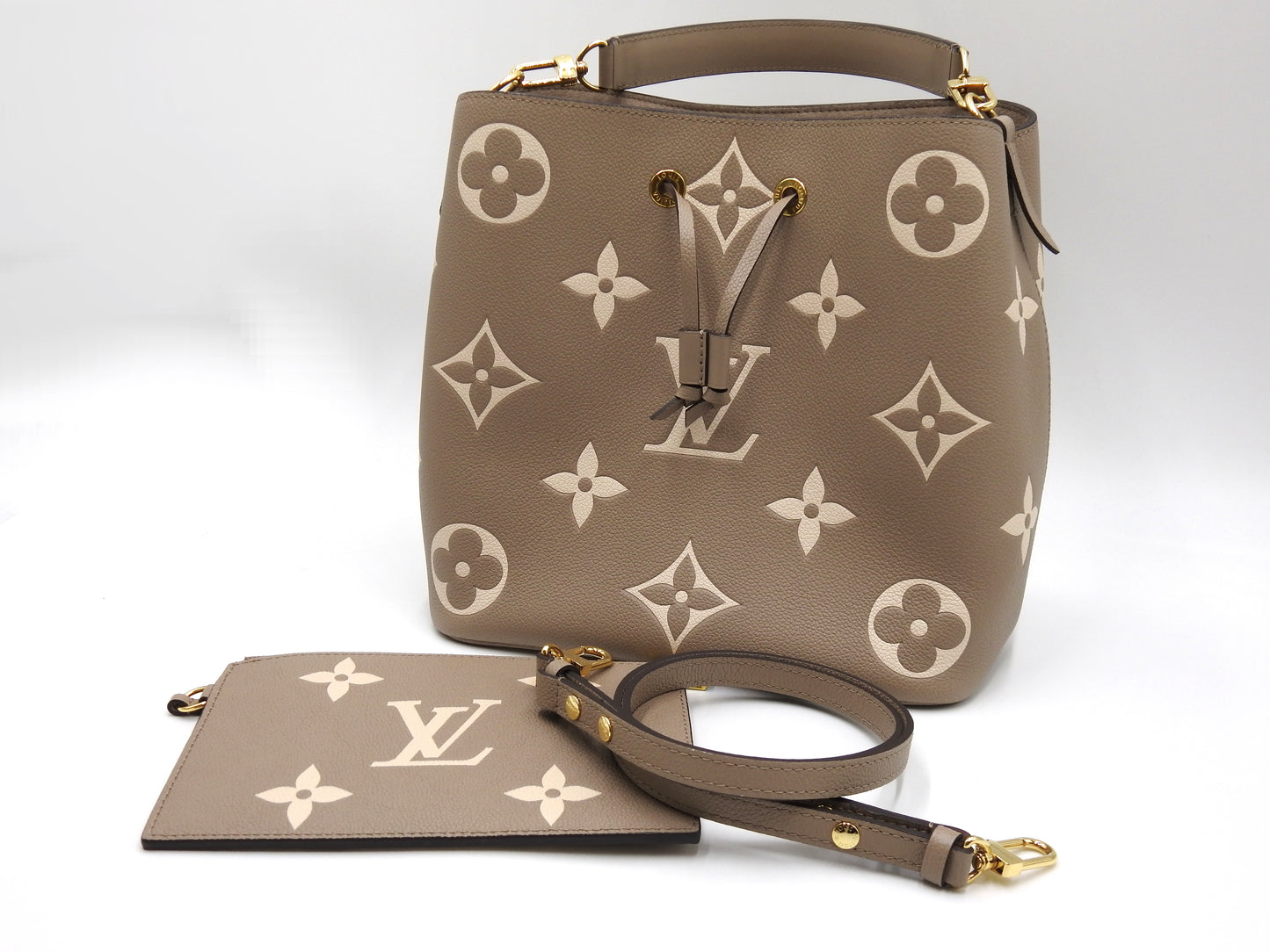 LOUIS VUITTON Monogram Empreinte NeoNoe MM Shoulder Hand Bag Dove Cream