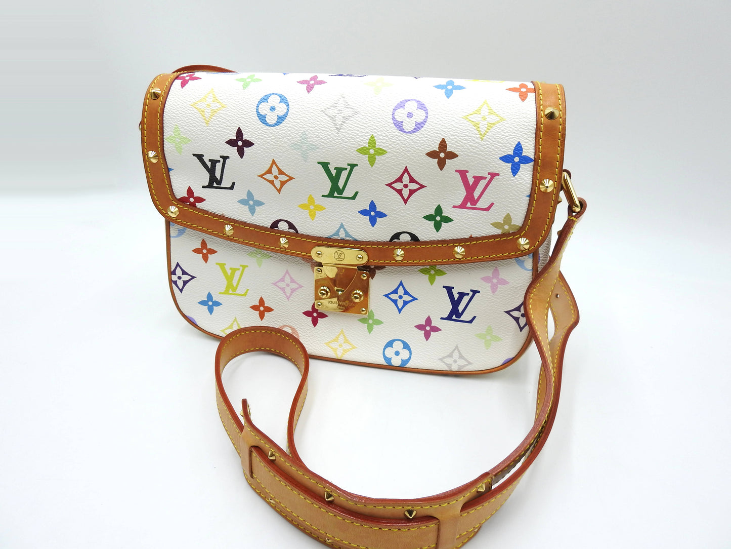 LOUIS VUITTON Sologne Shoulder Bag Monogram Multicolor Bron White M92661