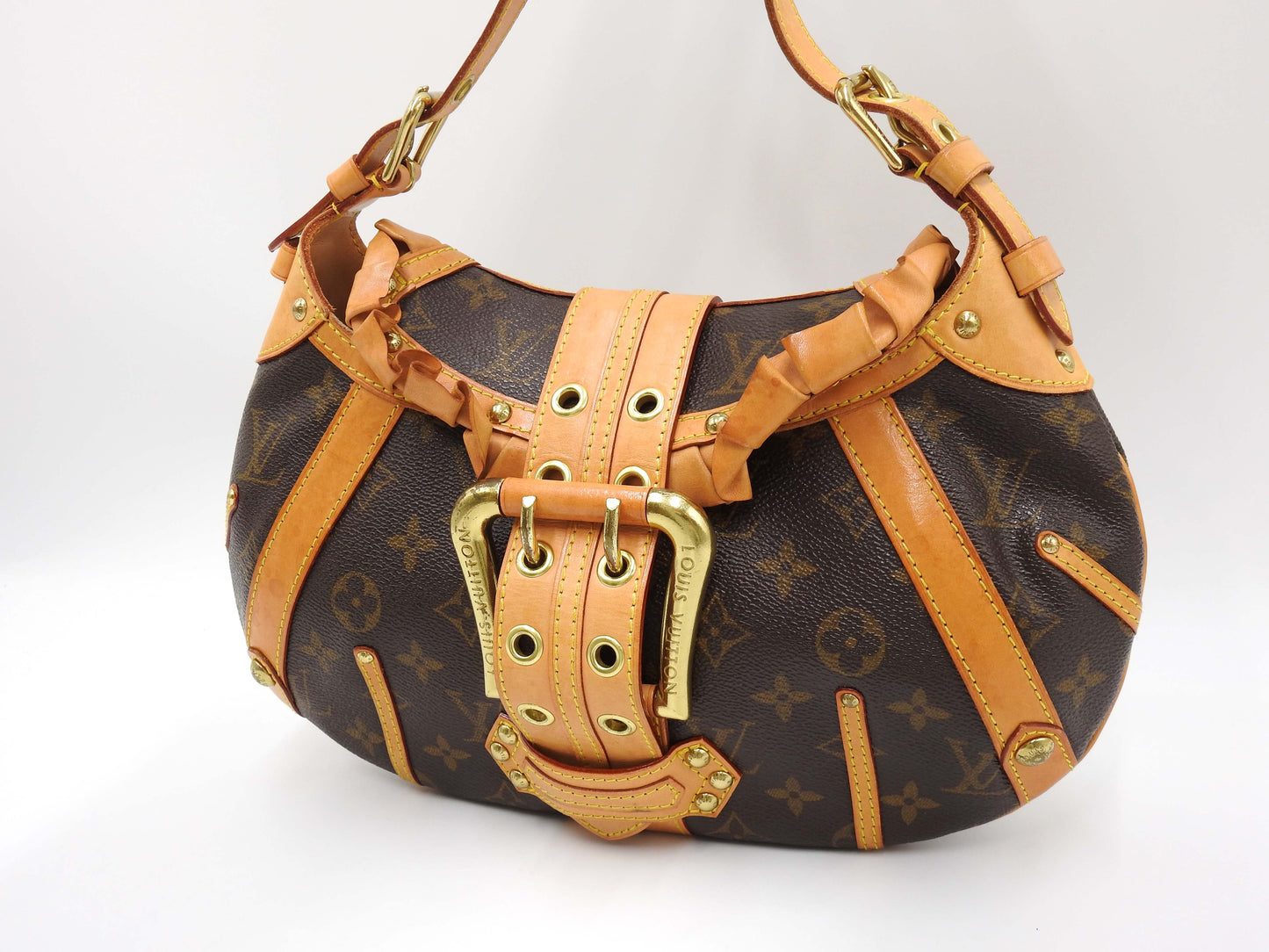 Louis Vuitton Leonor Monogram Shoulder Bag Canvas M92394