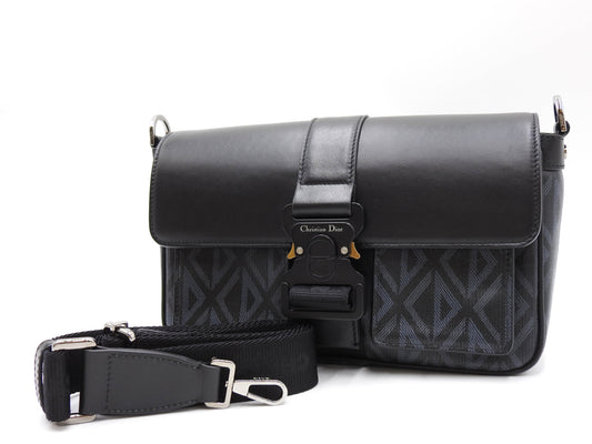 Christian Dior HIT THE ROAD CD Diamond Shoulder Bag PVC Leather Black