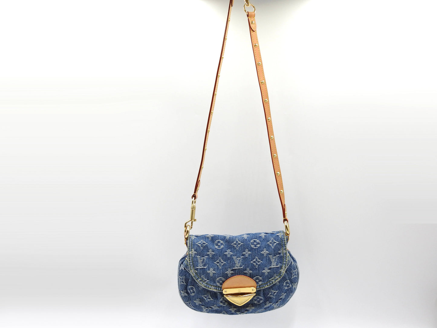 LOUIS VUITTON LV Remix Monogram Denim Sunset Shoulder Hand Bag Blue M46829