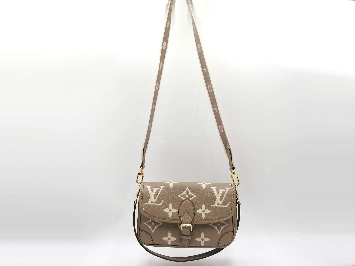 LOUIS VUITTON Monogram Empreinte Diane Shoulder Bag Dove Cream M46583