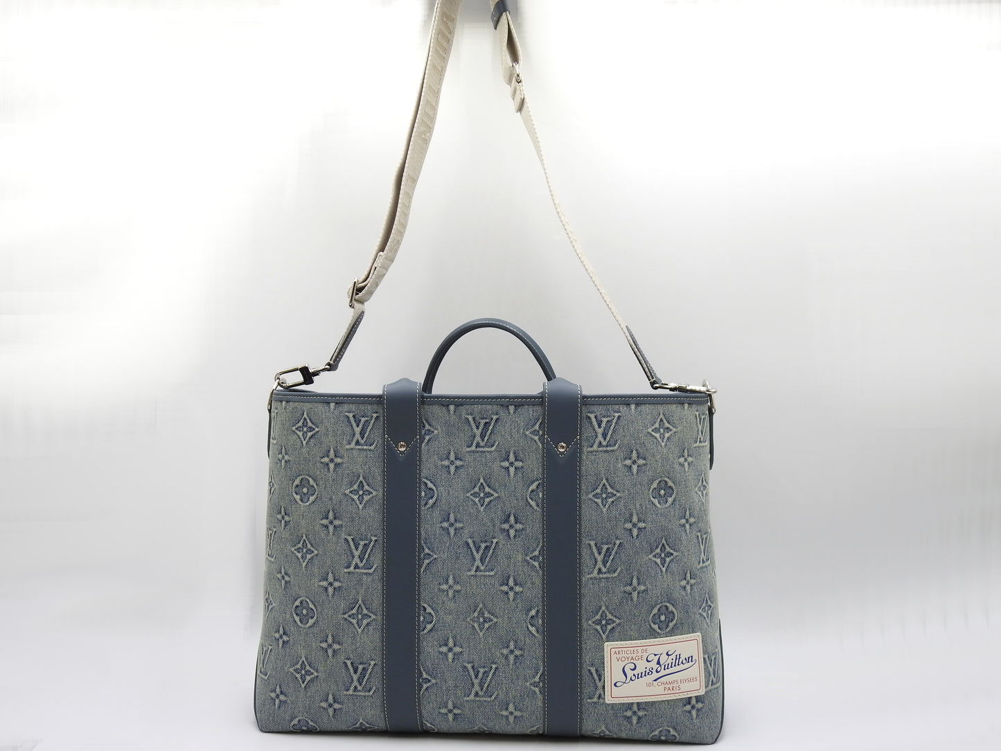LOUIS VUITTON Monogram Denim Weekend NM Shoulder Tote Bag Canvas M22537