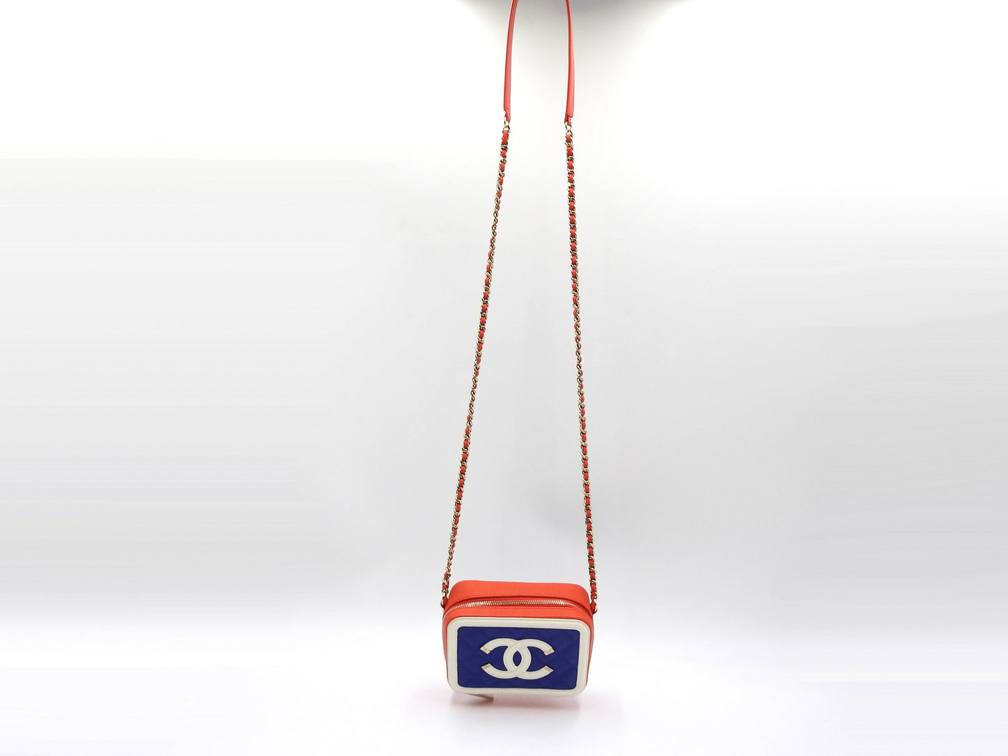 CHANEL CC Filigree Matelasse Chain Shoulder Vanity Bag Caviarskin Blue Red