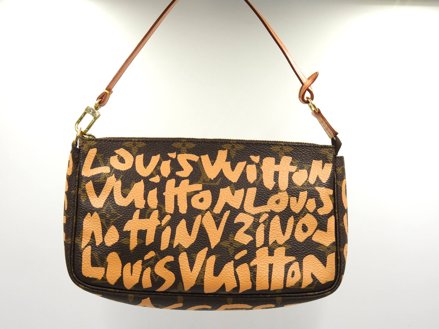 LOUIS VUITTON Pochette Accessories Pouch Monogram Graffiti Peach M92193