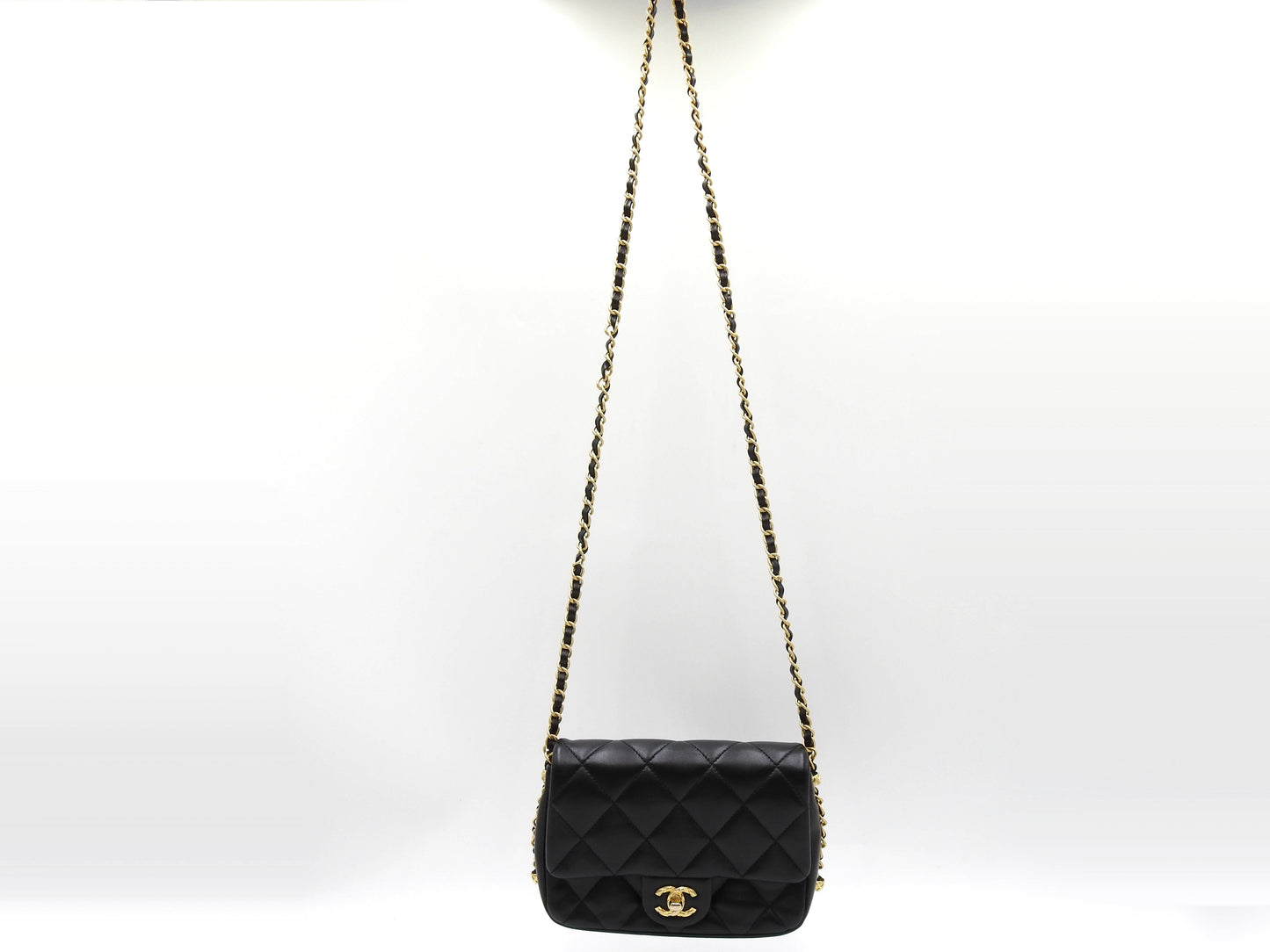 Chanel Mini Matelasse Flap Chain Shoulder Bag Lambskin Black Gold Hardware
