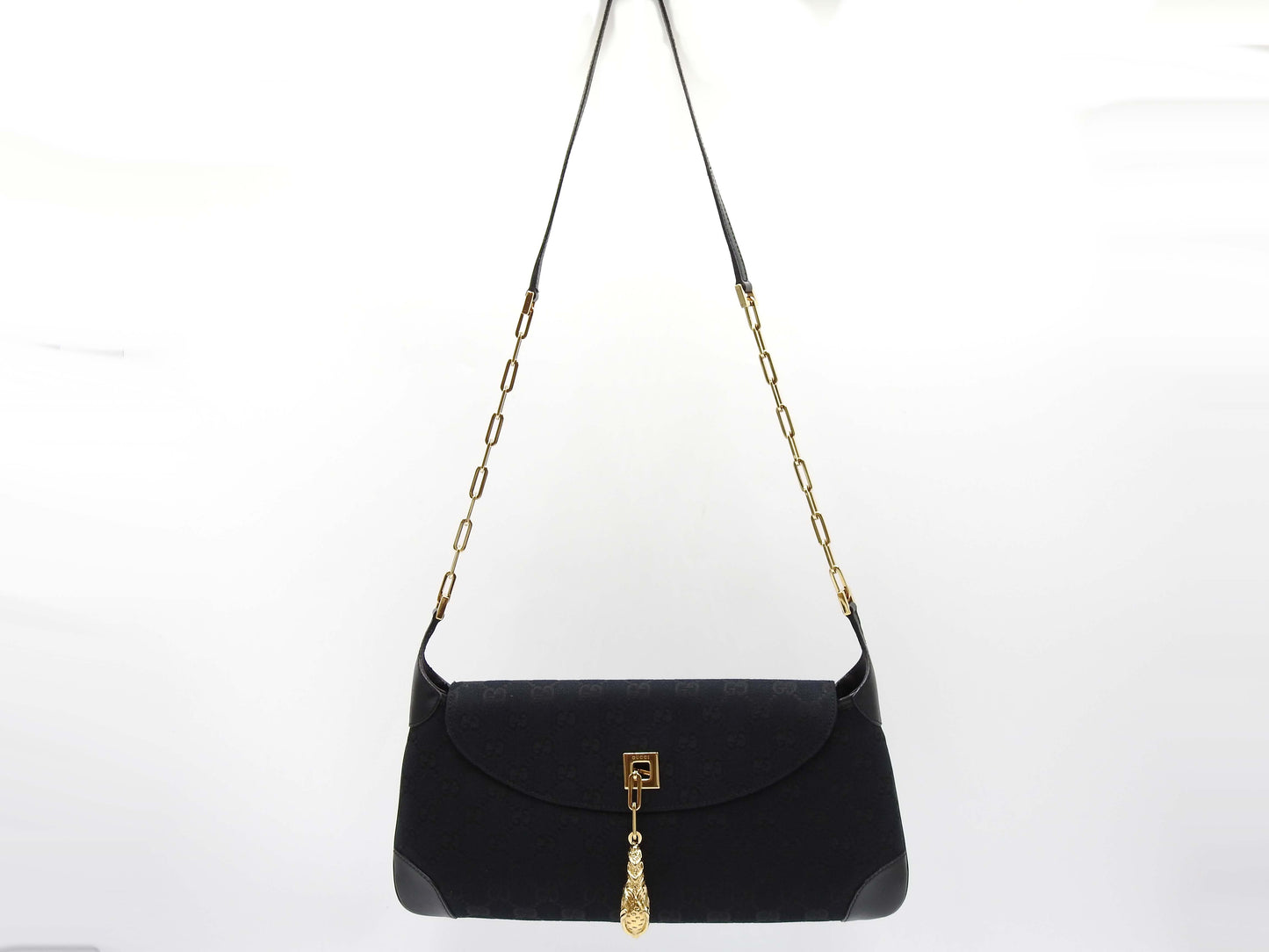 GUCCI GG Canvas Tiger Head Shoulder Bag Black Gold Hardware 001.4113