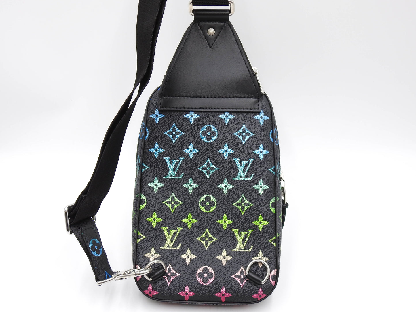 LOUIS VUITTON Monogram Iridescent Gradient Avenue Sling Bag M13936 Black
