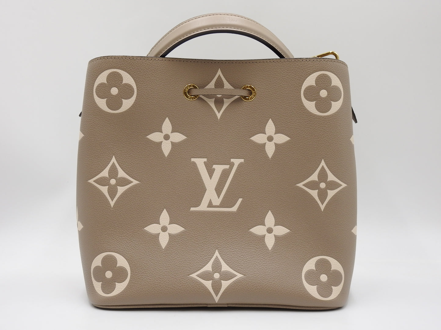 LOUIS VUITTON Monogram Empreinte NeoNoe MM Shoulder Hand Bag Dove Cream