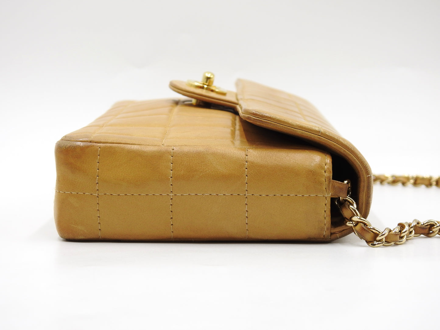 CHANEL Chocolate Bar Chain Shoulder Bag Lambskin Leather Beige Gold A15316