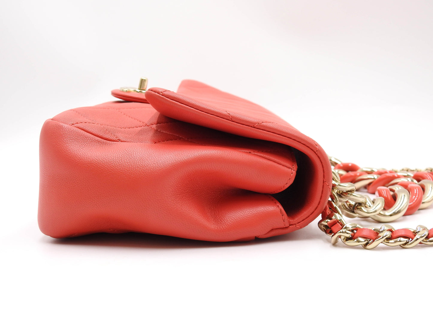 CHANEL CC Matelasse Chain Shoulder Bag Lambskin Leather Red Gold AS1354