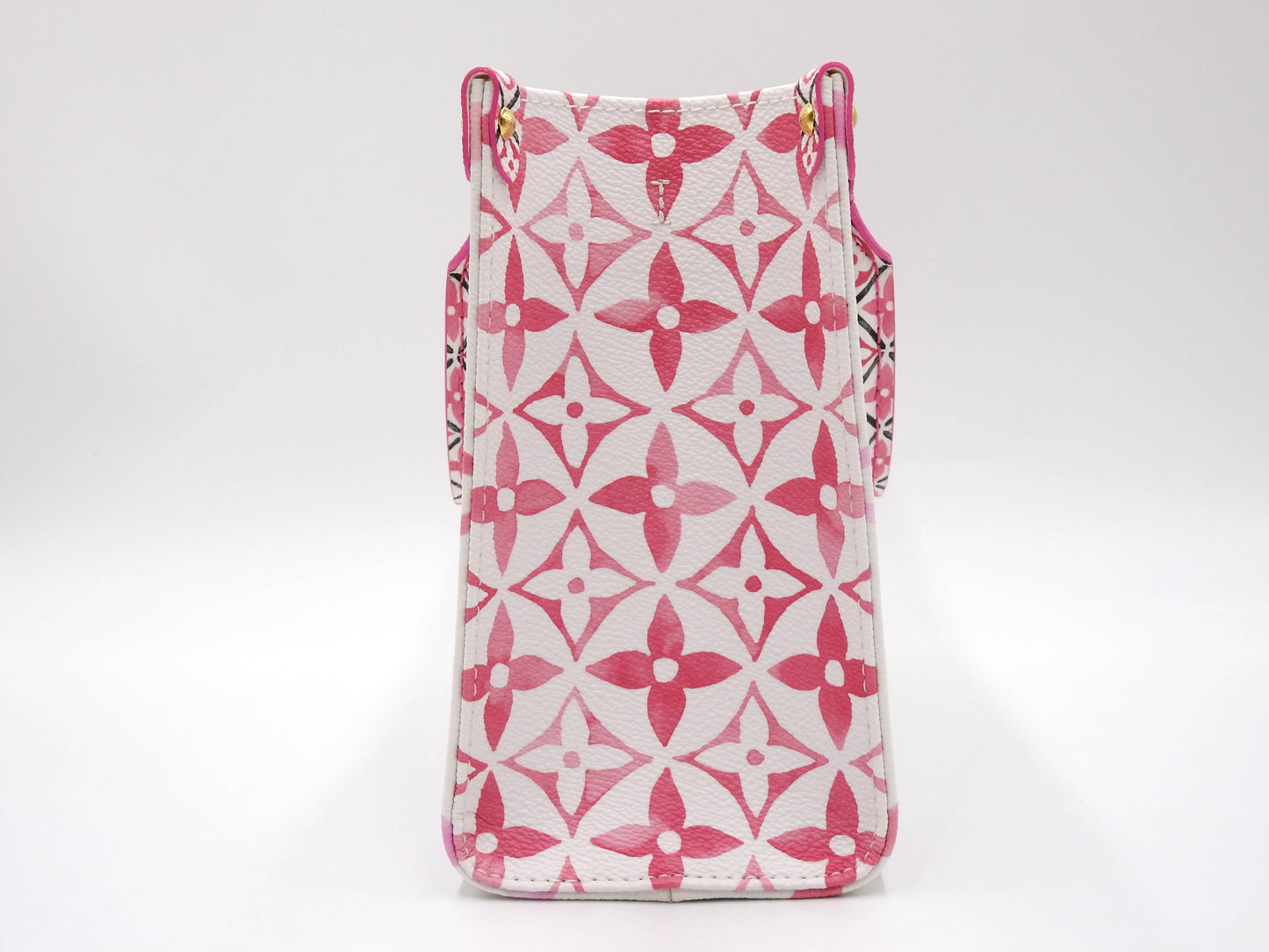 LOUIS VUITTON Monogram Giant By The Pool OnTheGO PM Hand Bag Pink M22976