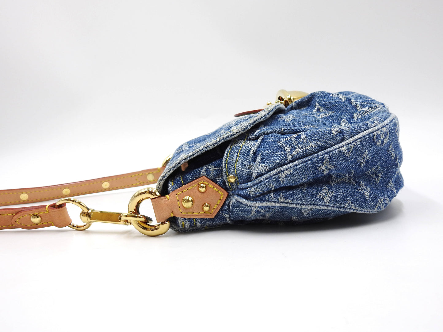 LOUIS VUITTON LV Remix Monogram Denim Sunset Shoulder Hand Bag Blue M46829