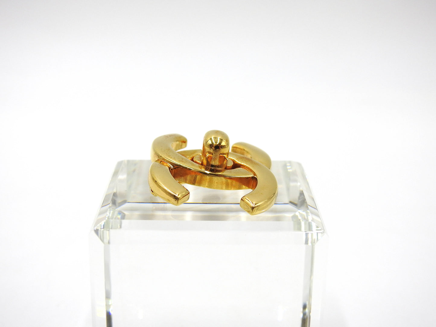 Chanel CC Turnlock Motif Brooch GP Gold Plated 96P