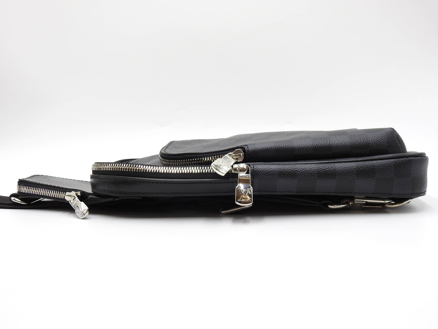 LOUIS VUITTON Damier Graphite Avenue Sling NM Shoulder Body Bag Mens N45302