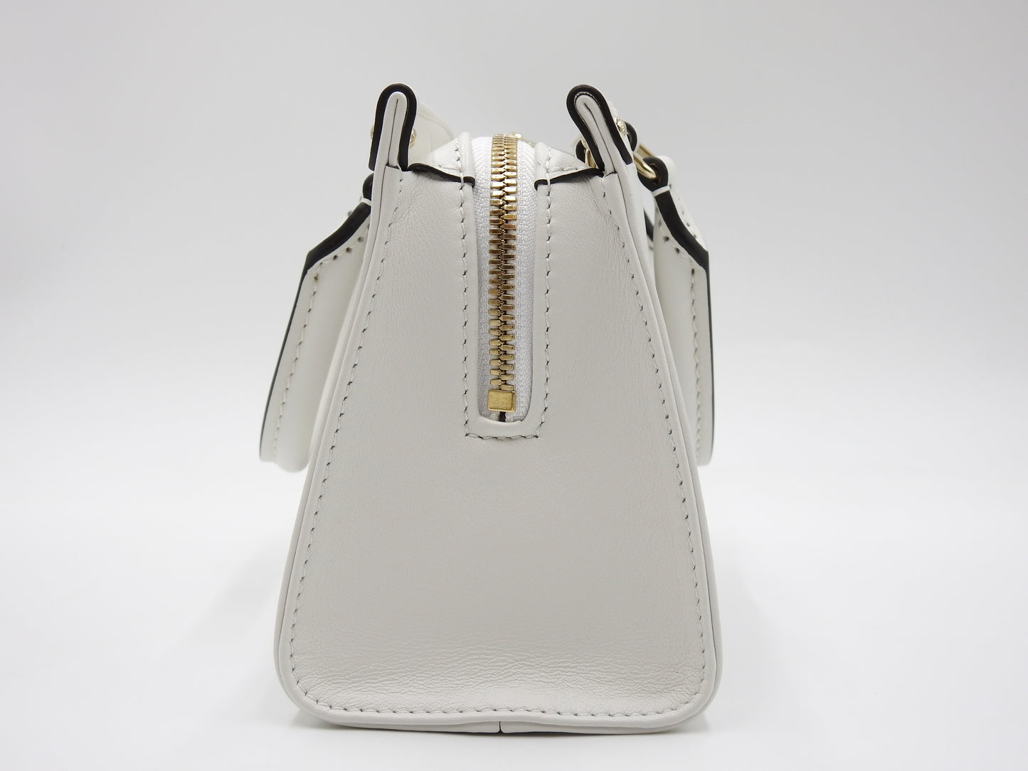 LOUIS VUITTON Monogram OnTheGo East West Shoulder Hand Bag White M11274