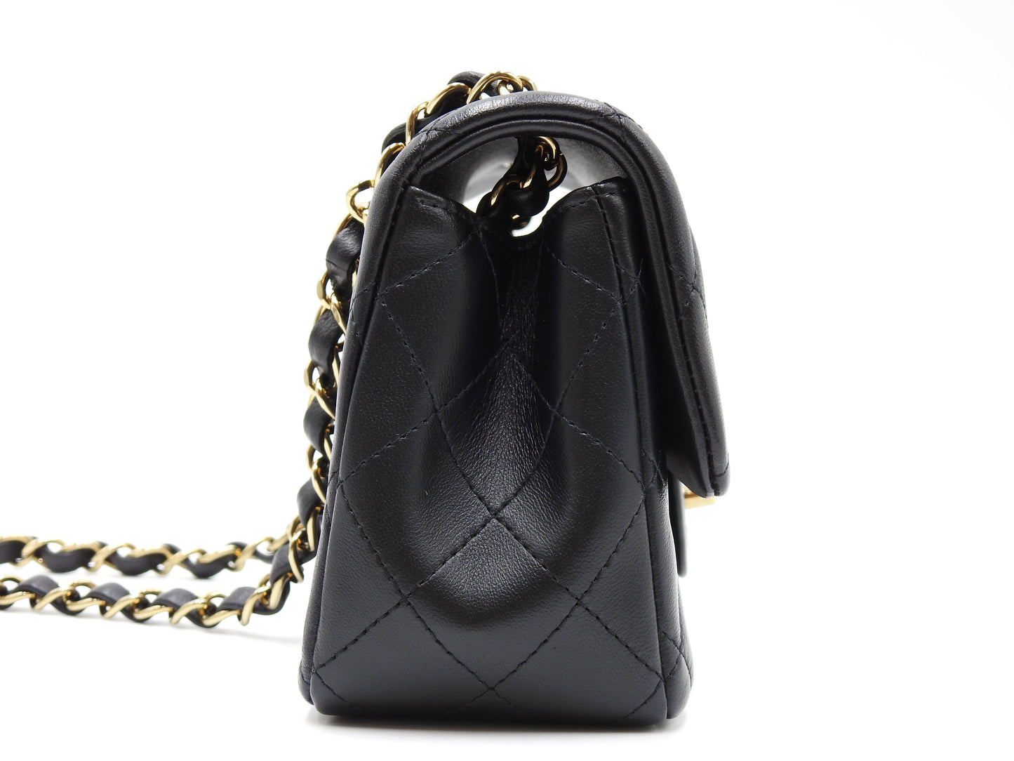 CHANEL CC Mini Matelasse 20 Flap Chain Shoulder Bag Lambskin Black A69900