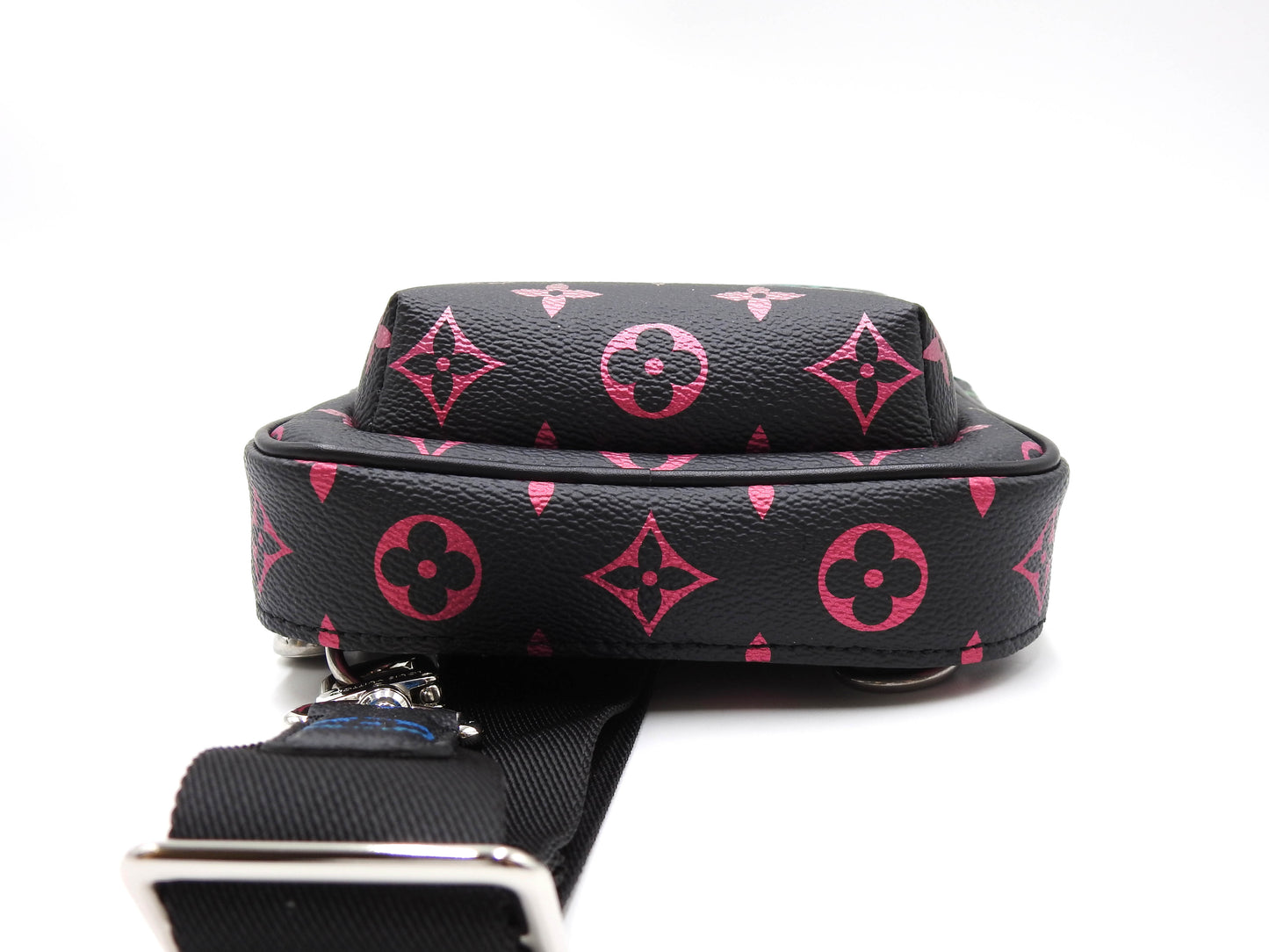 LOUIS VUITTON Monogram Iridescent Gradient Avenue Sling Shouler Bag M13936