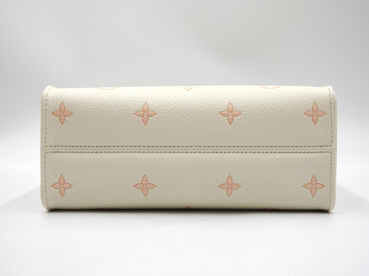 LOUIS VUITTON Monogram Empreinte Giant Onthego PM Shoulder Bag White M28313