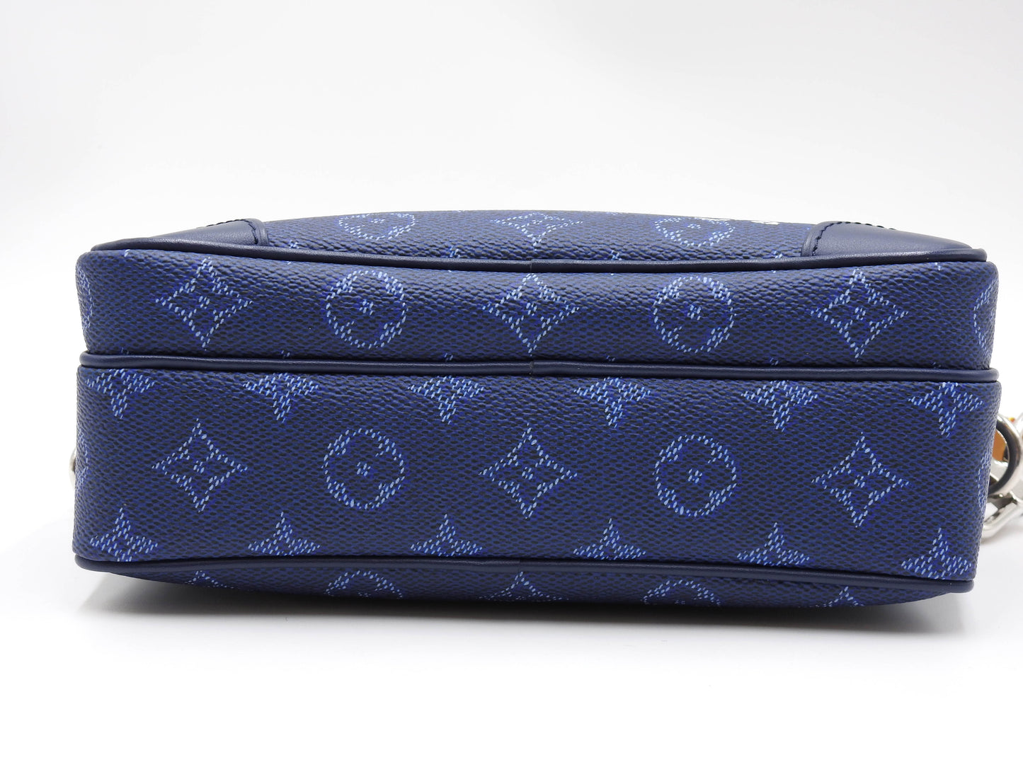 LOUIS VUITTON Monogram Heritage Nile Crossbody Shoulder Bag Blue M26823