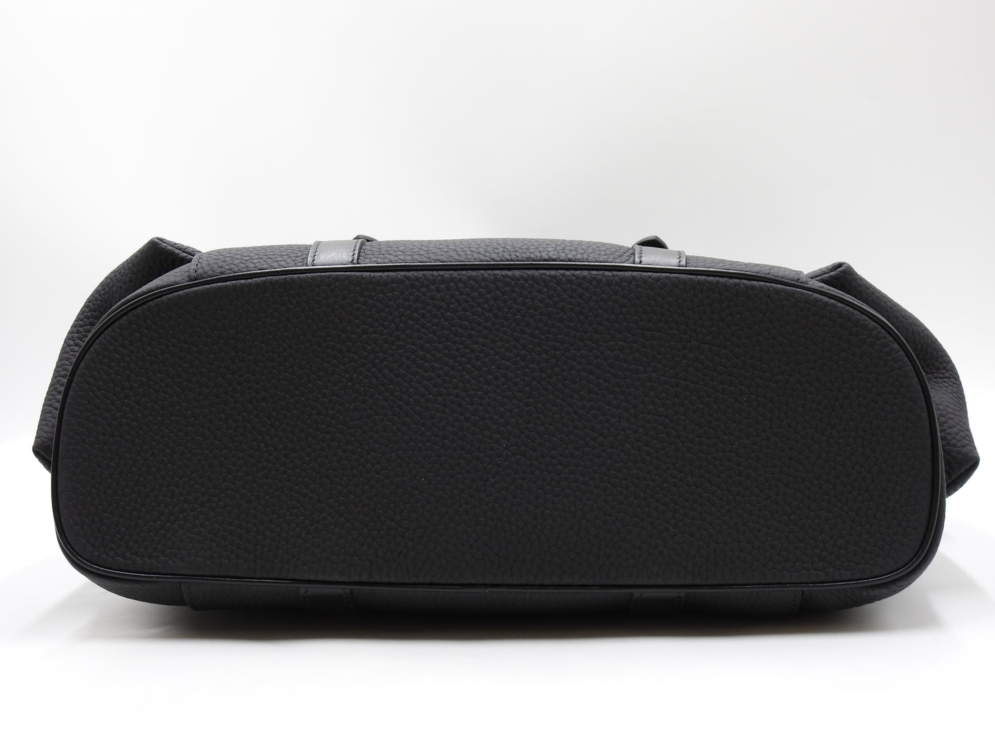 LOUIS VUITTON Taurillon Monogram Christopher Tote Bag Black M58479