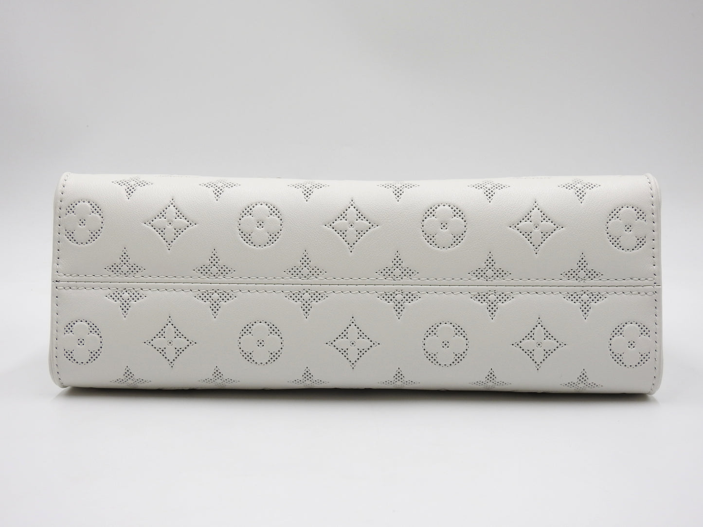 LOUIS VUITTON Monogram OnTheGo East West Shoulder Hand Bag White M11274