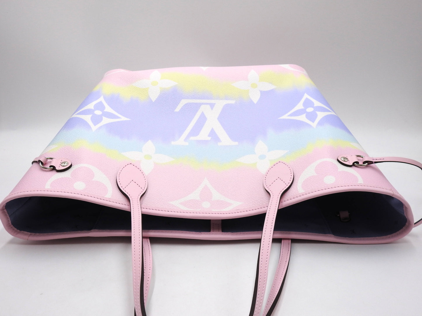 LOUIS VUITTON Monogram Escale Neverfull MM Shoulder Bag Pastel Pink M45270