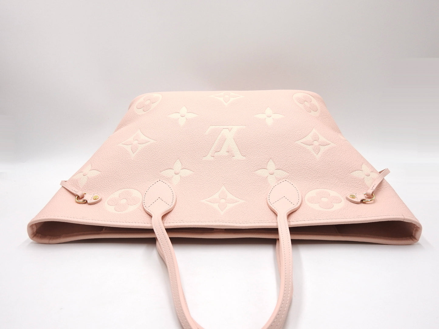 LOUIS VUITTON Monogram Empreinte Giant Neverfull MM Shoulder Bag M14210