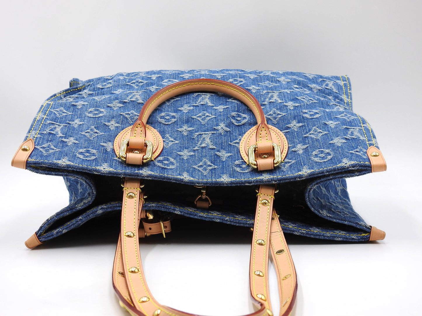 LOUIS VUITTON LV Remix Monogram Denim Onthego MM Shoulder Bag Blue M46871
