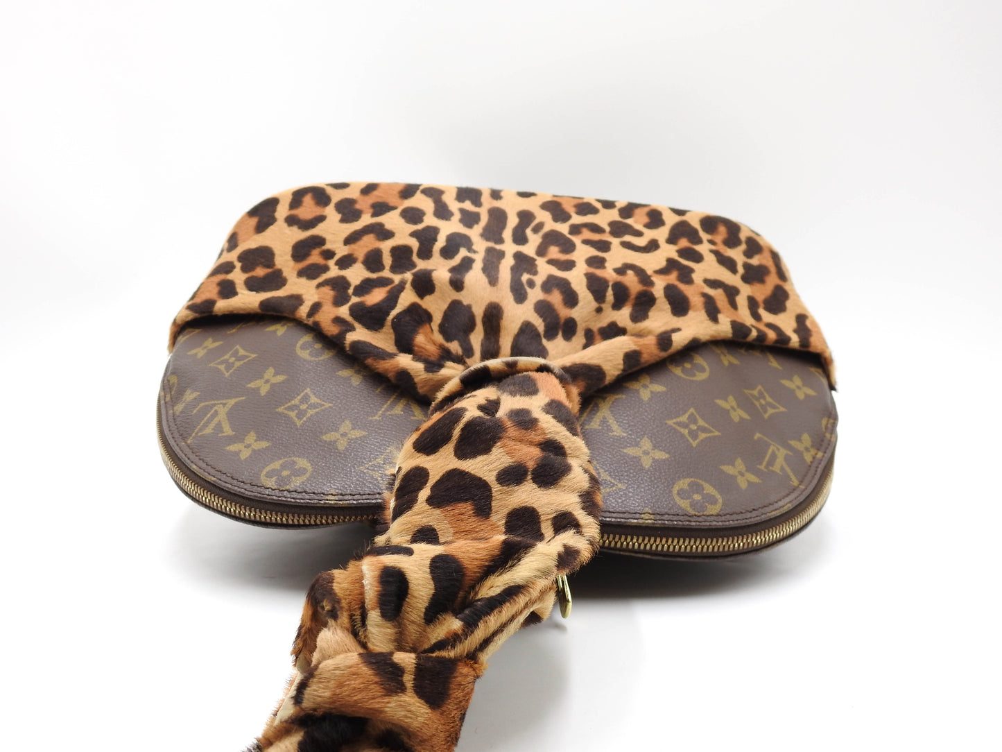 LOUIS VUITTON Alma Azzedine Alaia Monogram Leopard Shoulder Hand Bag M99032
