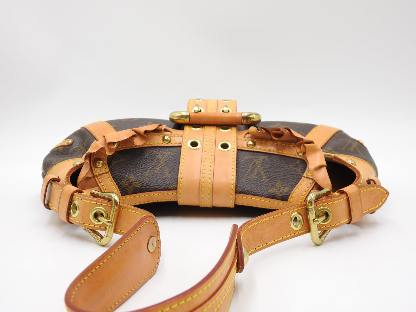 Louis Vuitton Leonor Monogram Shoulder Bag Canvas M92394