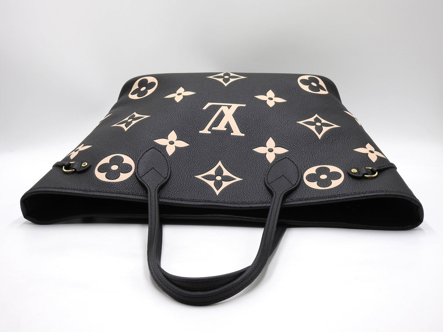 LOUIS VUITTON Monogram Empreinte Neverfull MM Tote Shoulder Bag M58907
