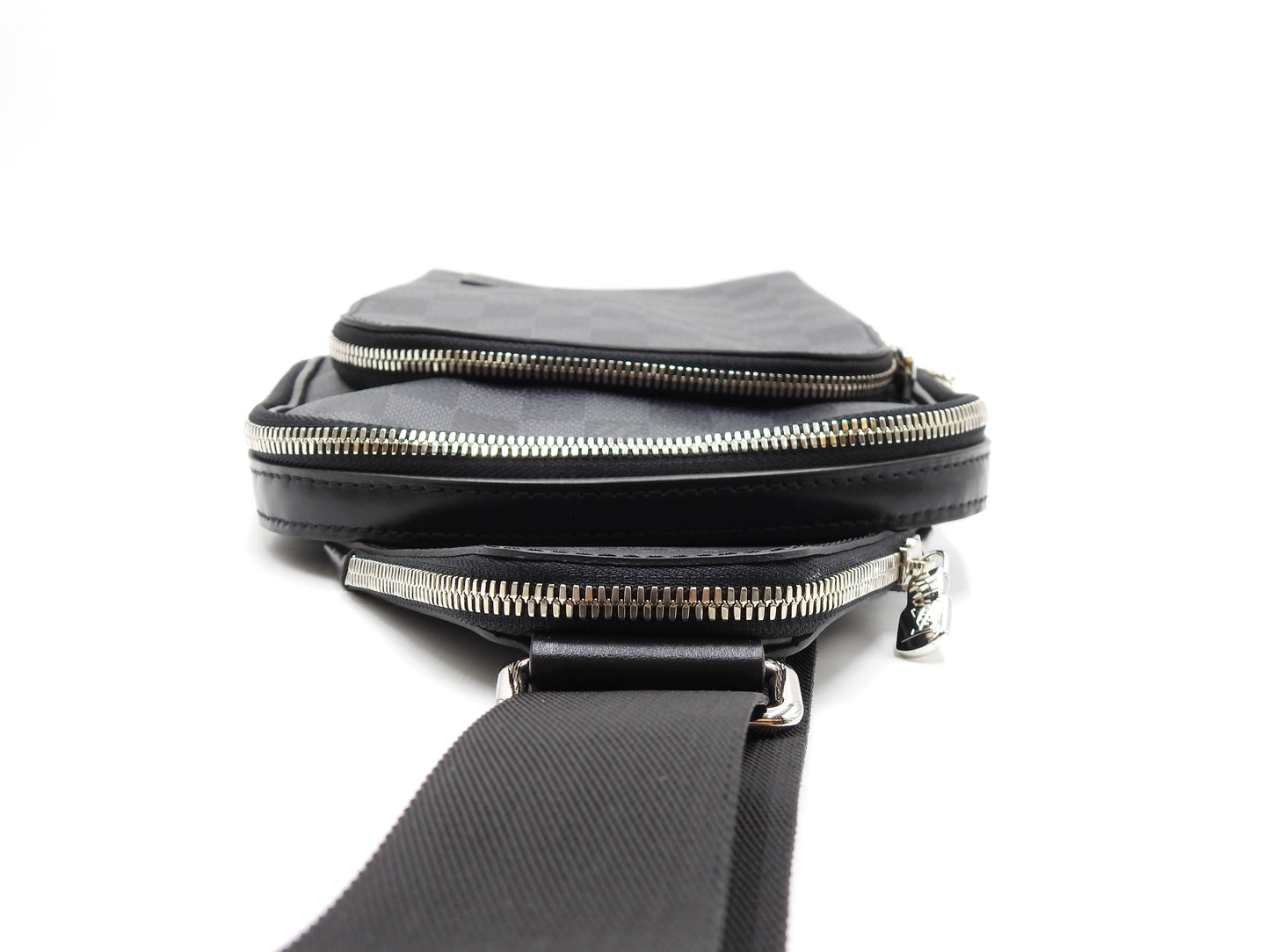 LOUIS VUITTON Damier Graphite Avenue Sling NM Shoulder Body Bag Mens N45302