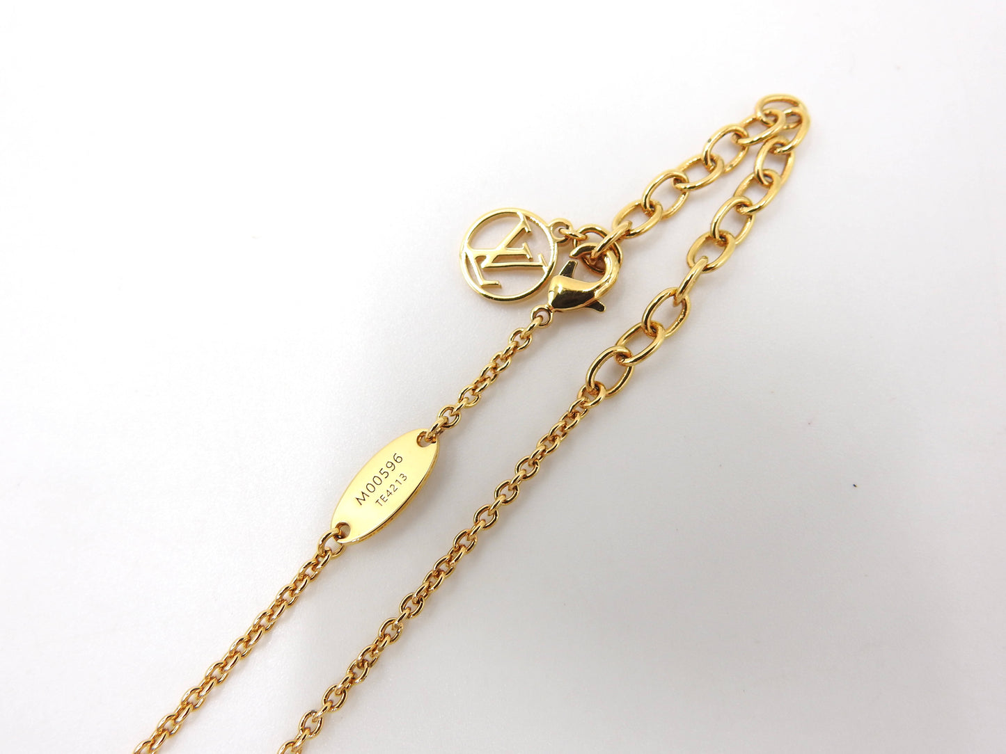 LOUIS VUITTON Collier LV Iconic Pendant Necklace GP Rhinestone Gold M00596