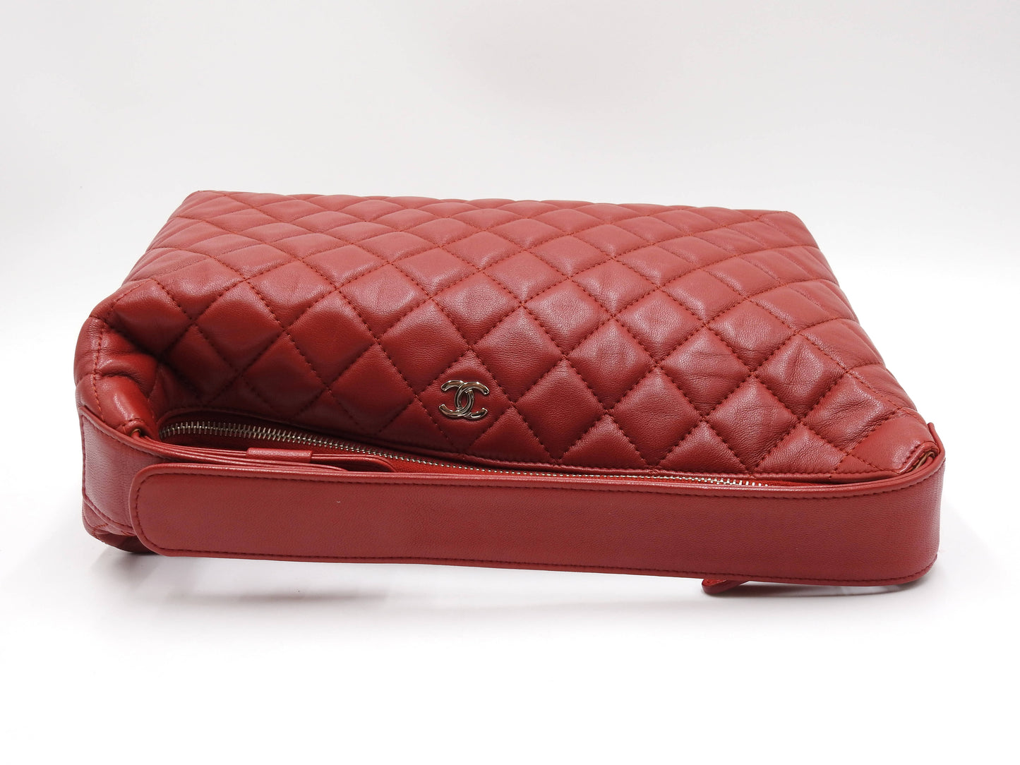 CHANEL CC Matelasse Hobo Shoulder Hand Bag Lambskin Red A69264