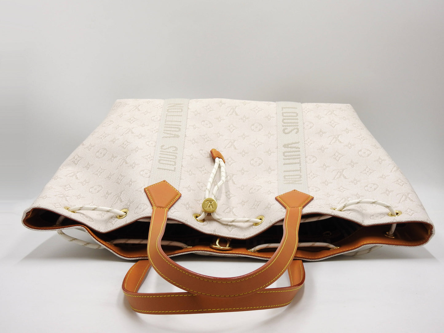 LOUIS VUITTON Monogram Heritage Marina Tote Shoulder Bag White M14652