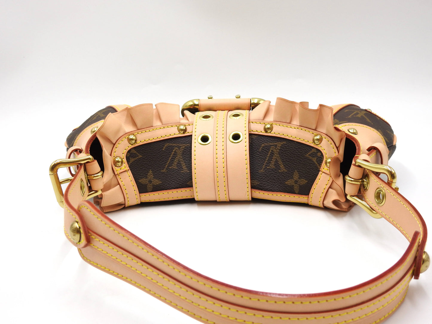 Louis Vuitton Leonor Monogram Shoulder Bag Canvas M92394